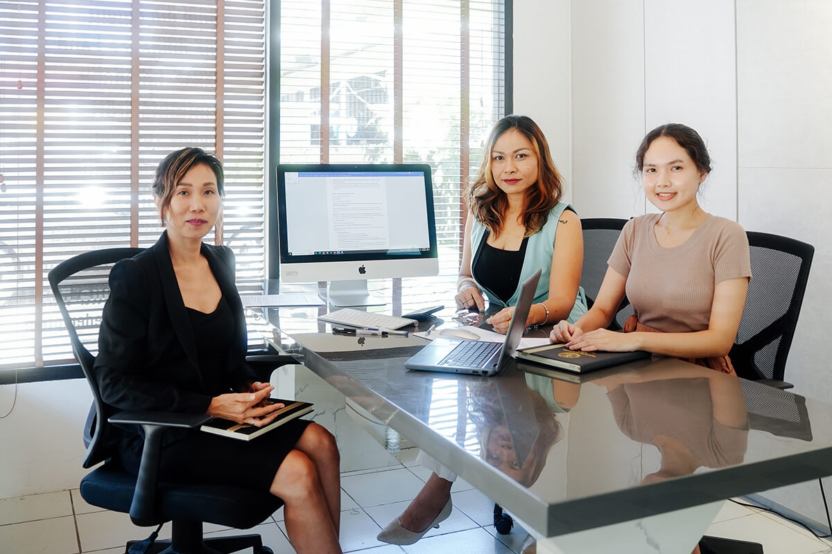 DD Law and Legal Business Consultant Contact