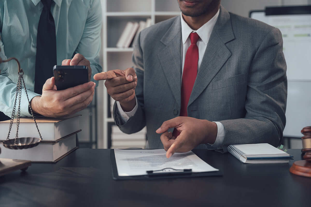 Legal Due Diligence & Contract Review
